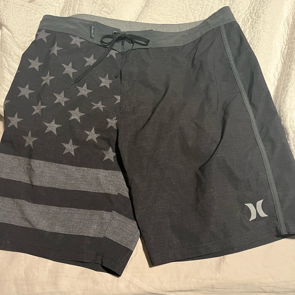 Mens Hurley Swimming Trunks 34”